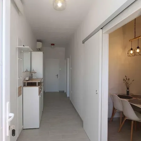 46 Apartment